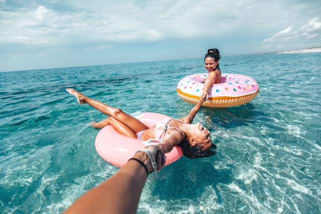 Creative Ideas for a Frugal Bachelorette Weekend That Won’t Break the Bank